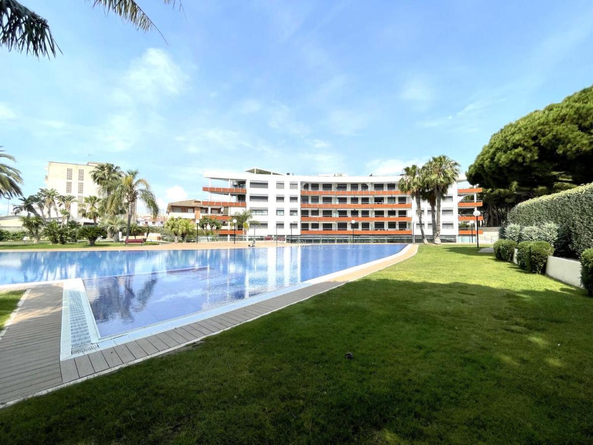 Luxurycambrils Resort&Spa Экстерьер фото