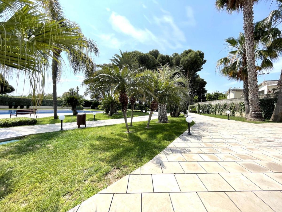 Luxurycambrils Resort&Spa Экстерьер фото